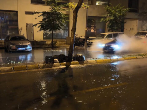 Yaz ortasinda saganak istanbul ve ankarayi vurdu sabah uyananlar gozlerine inanamadi jClJQWhE